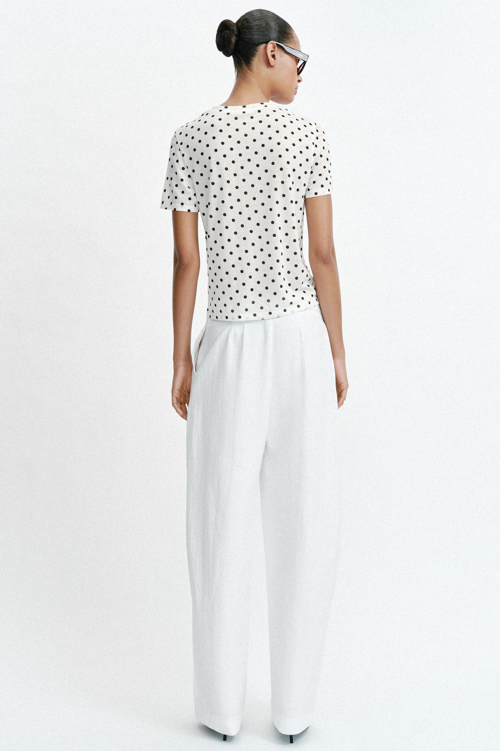 SHORT SLEEVE POLKA DOT T-SHIRT